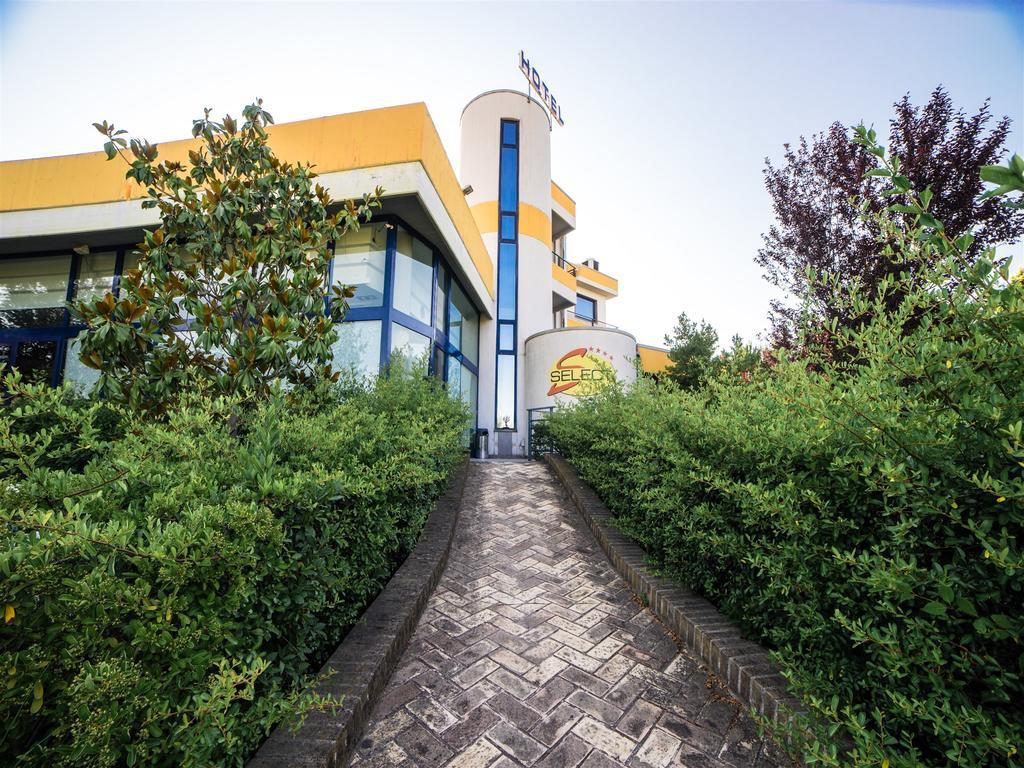 Hotel Select Atessa Exterior foto