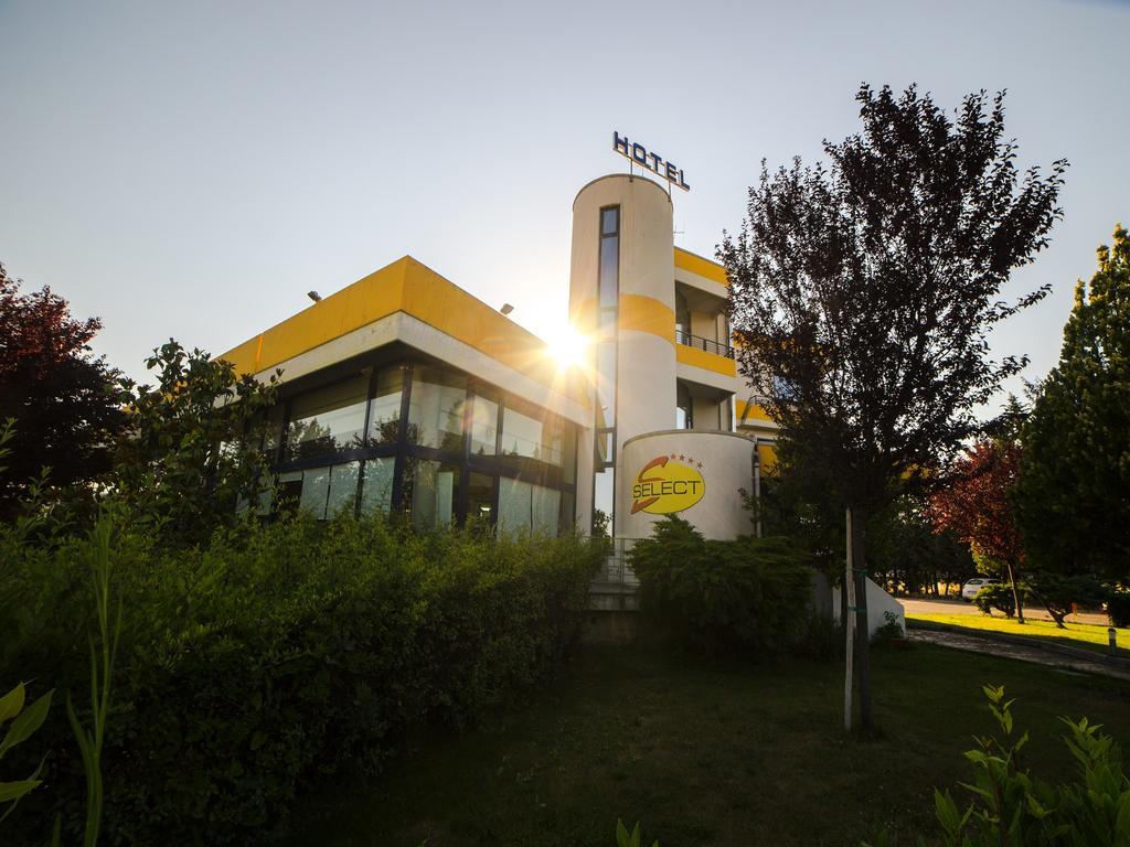 Hotel Select Atessa Exterior foto